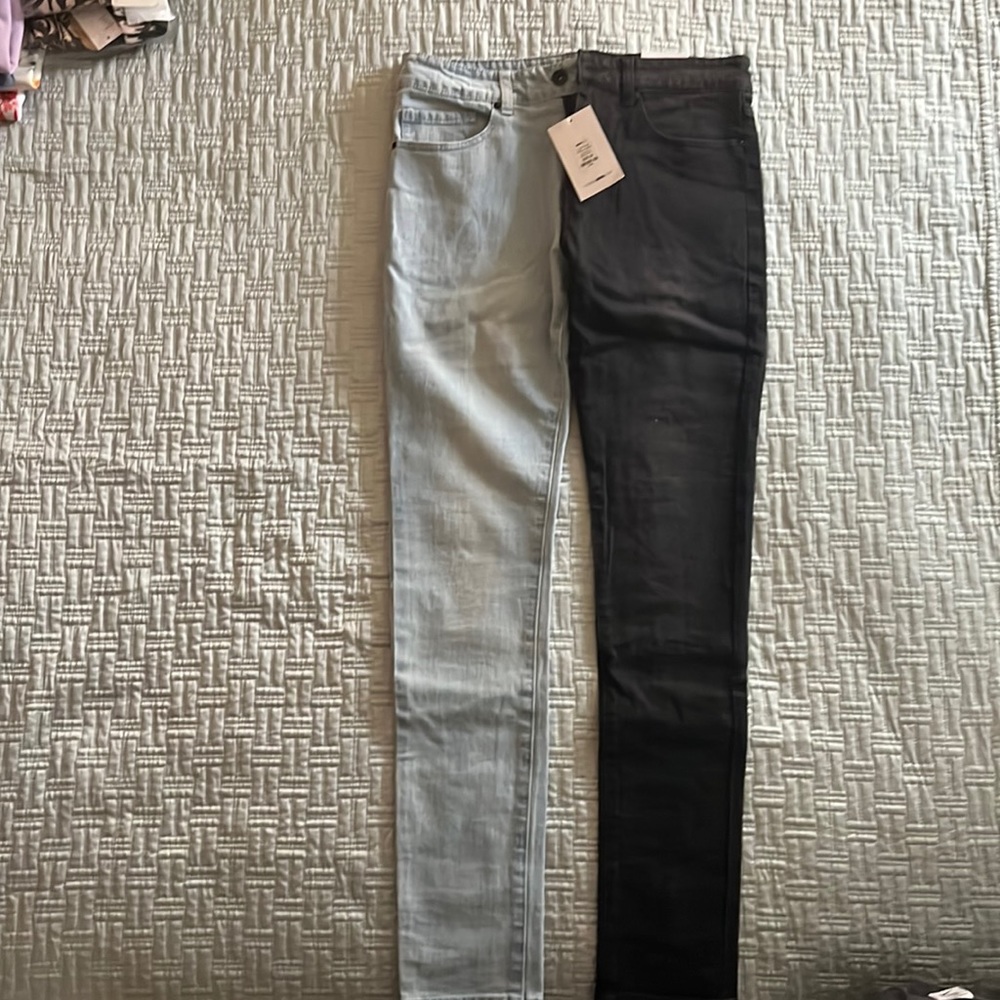 NWT Men’s Blue/Black two tone skinny jeans from Fashion Nova